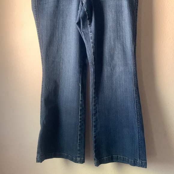 Lane Bryant Tighter Tummy Technology Boot Cut Jeans Size 14 Dark Wash - Picture 3 of 7